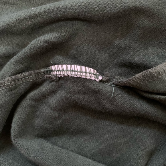 SOLD 🌟 Fighting Eel mini romper - Picture 3 of 3